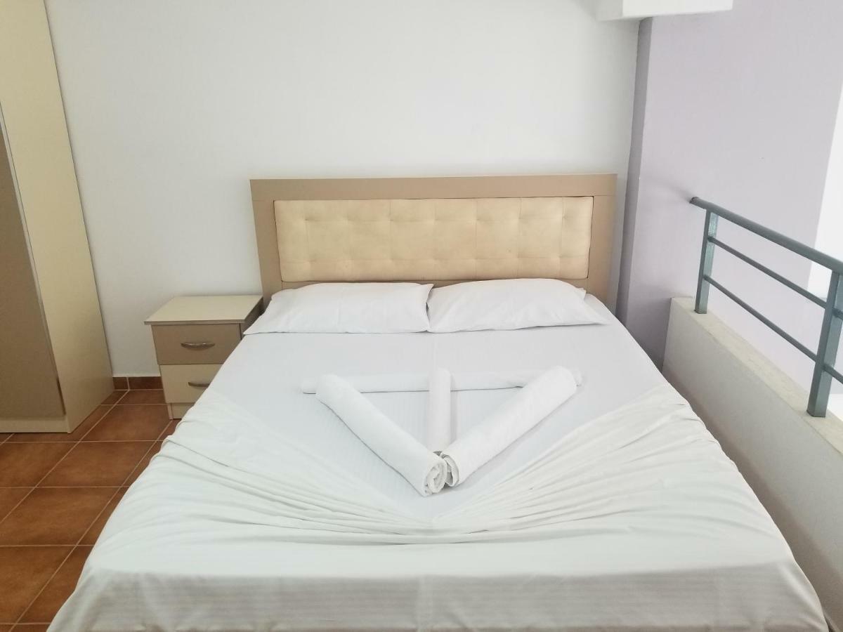 Sweet Dreams Apartament Apartment Sarande Exterior photo